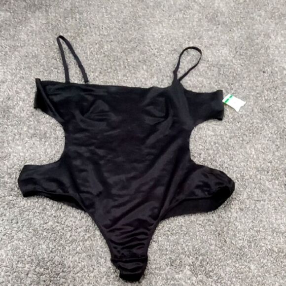 Skims Strappy Bodysuit 60% poly 40% lycra size 4X NWT - Picture 1 of 2